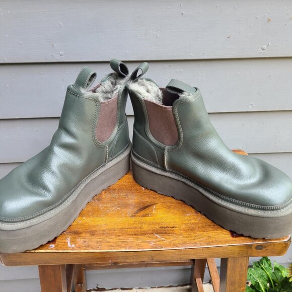 UGG Neumel Platform Chelsea Boot FOREST Night size 9 - Picture 7 of 13
